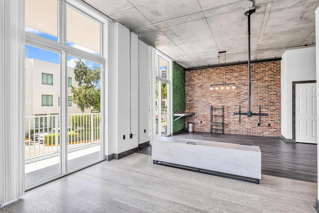 2100 Van Buren Street - Photo 16