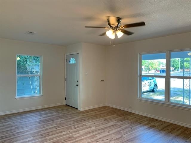 820 W Crawford Street - Photo 5