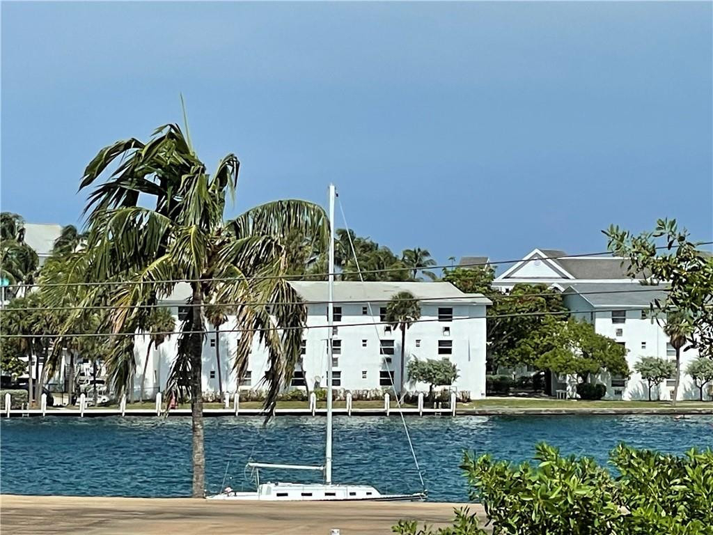 2605 Bay Drive - Photo 36