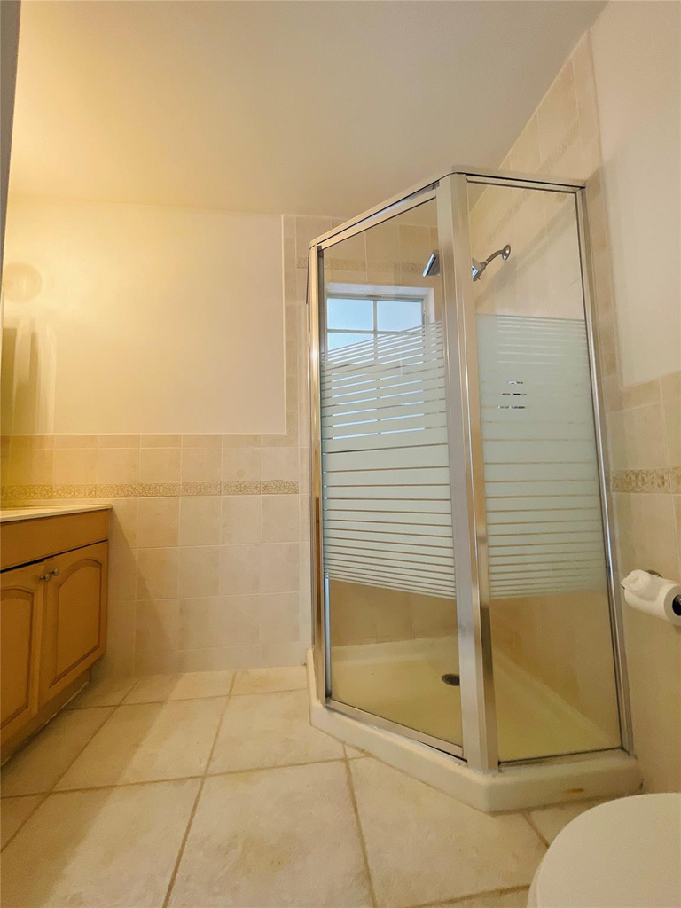 2605 Bay Drive - Photo 16