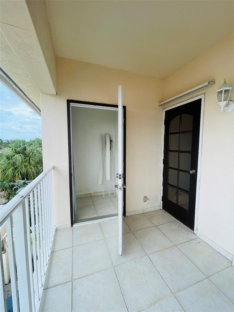 2605 Bay Drive - Photo 23