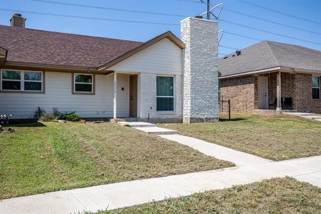 2734 Sherry Street - Photo 2