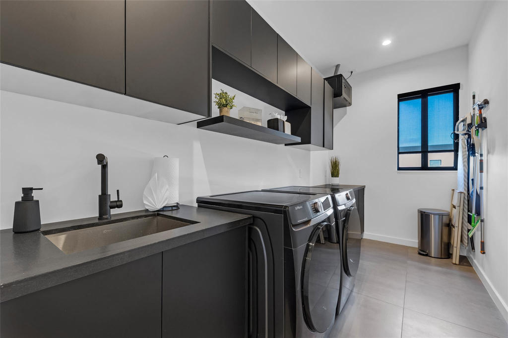 727 Ne 17th Way - Photo 23