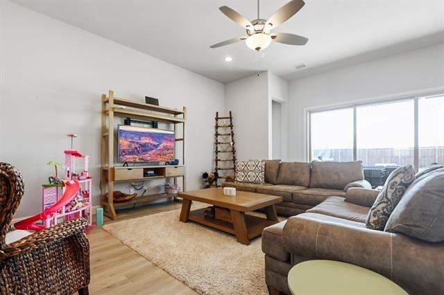 209 Chesapeake Drive - Photo 2