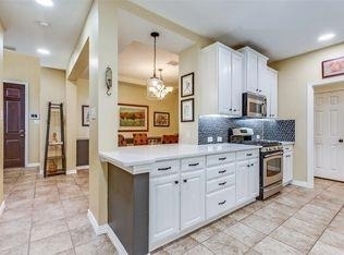 9922 Hickory Crossing - Photo 2