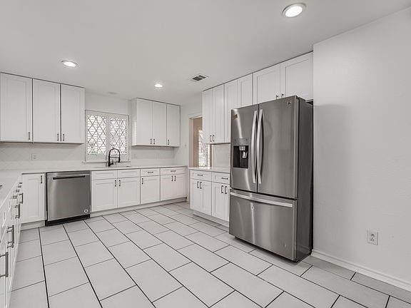 9922 Hickory Crossing - Photo 12