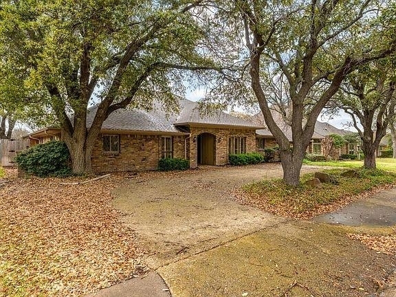 9922 Hickory Crossing - Photo 1