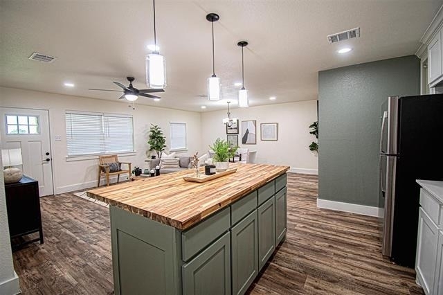 551 E Burks Street - Photo 13