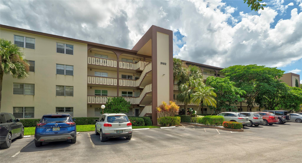 3102 Portofino Point - Photo 0