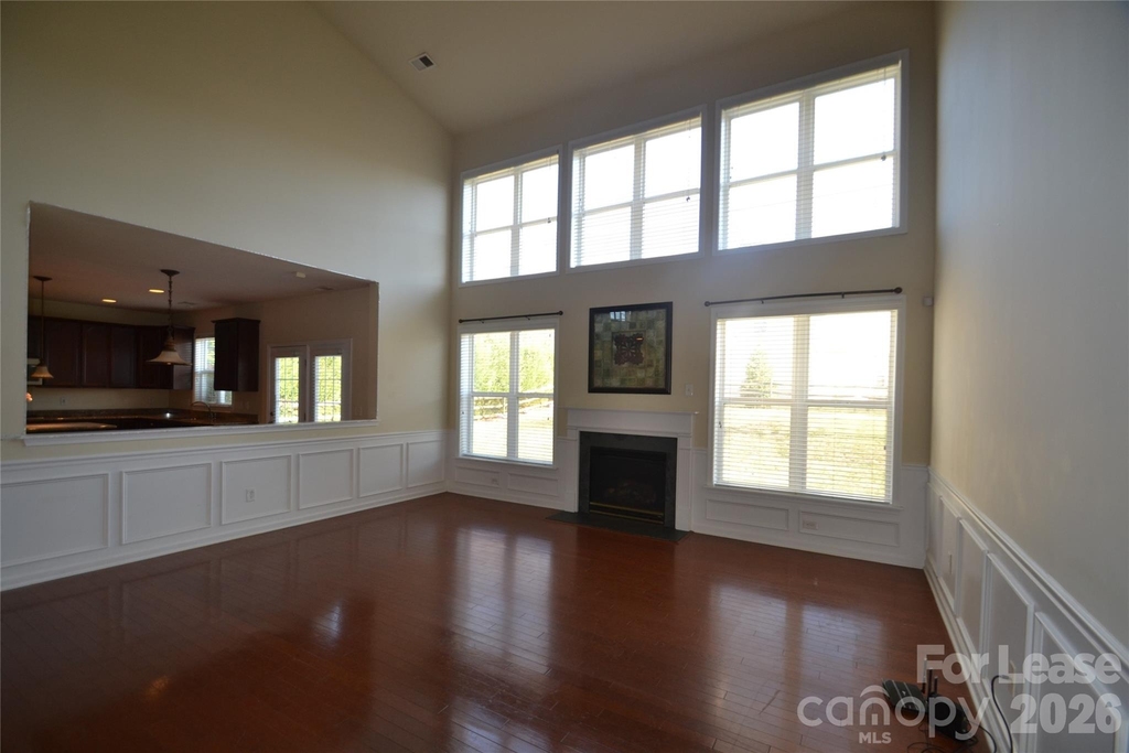 221 Montibello Drive - Photo 2