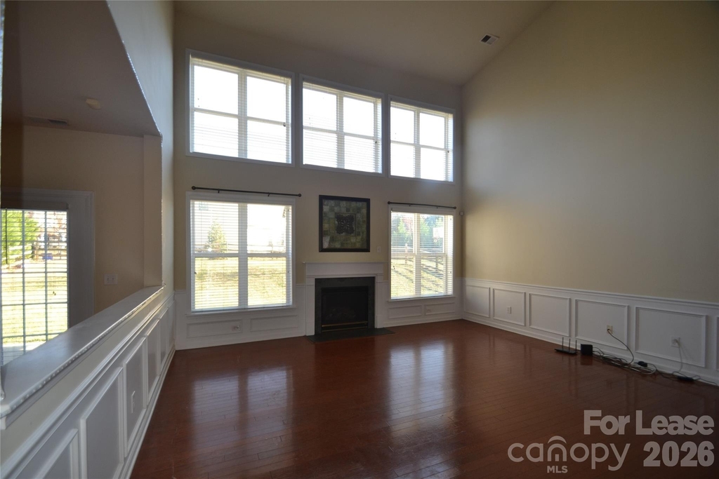 221 Montibello Drive - Photo 3