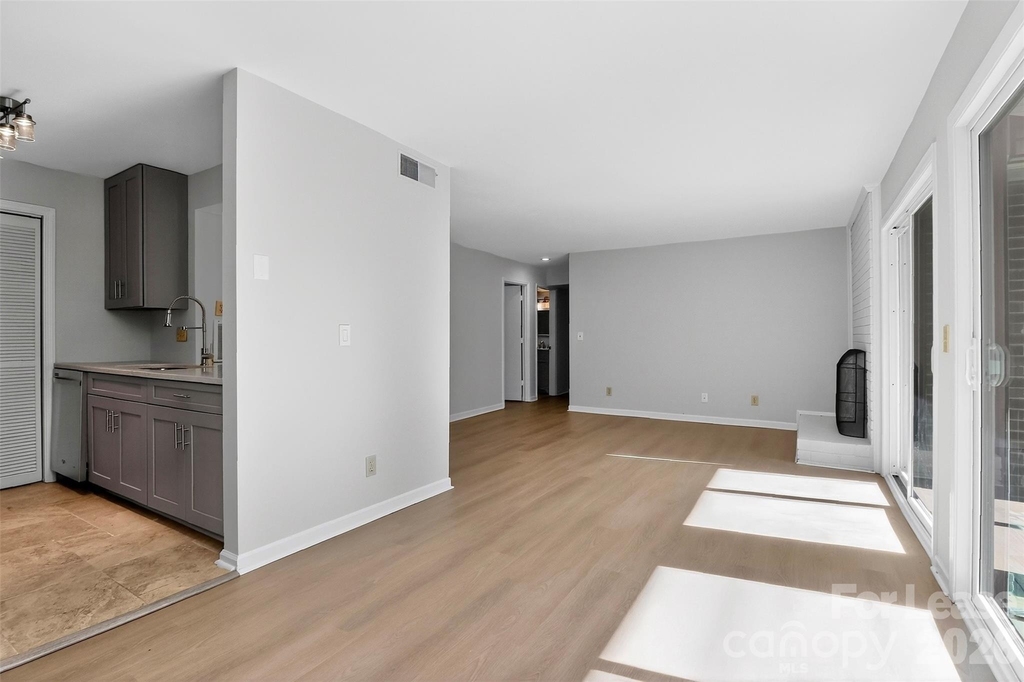 11029 Harrowfield Road - Photo 11