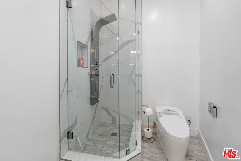 6181 Temple Hill Drive - Photo 33