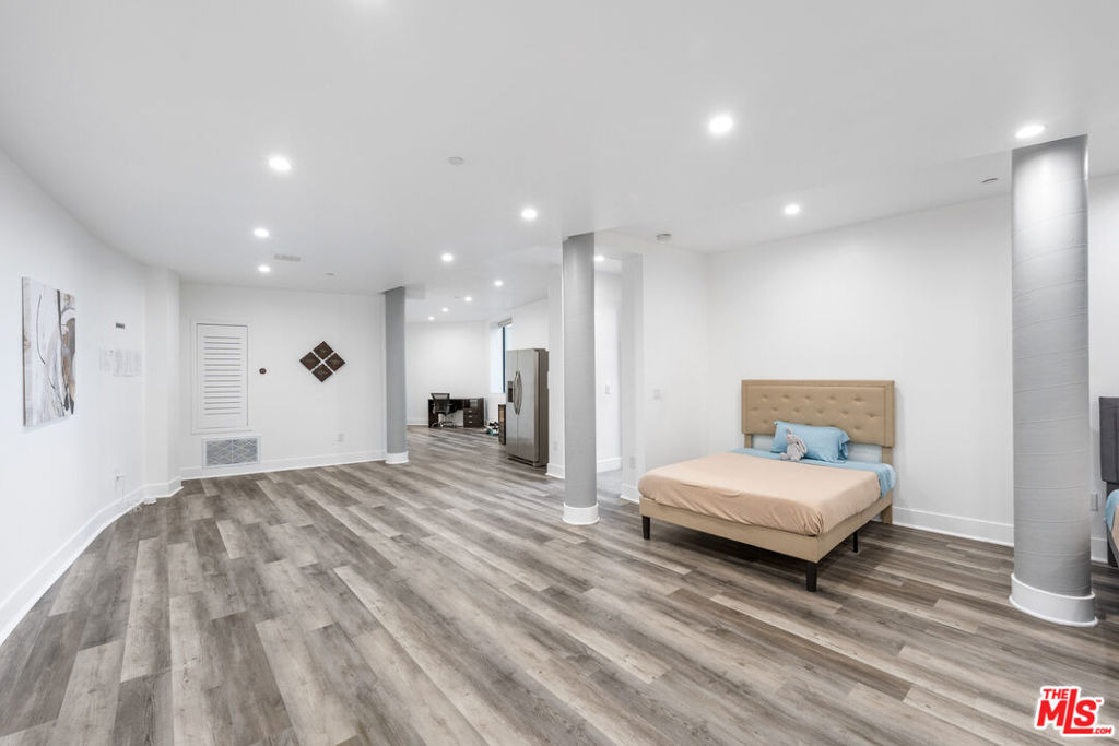 6181 Temple Hill Drive - Photo 43