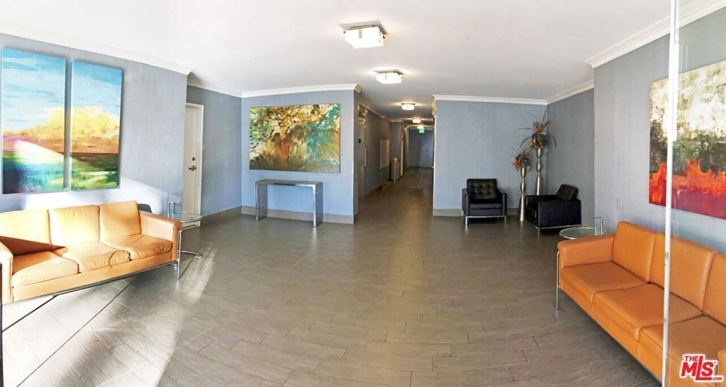 468 S Roxbury Drive - Photo 18