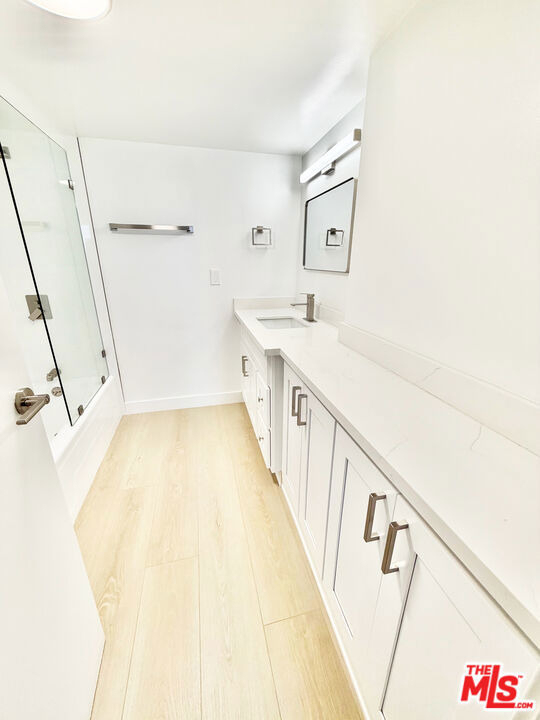 468 S Roxbury Drive - Photo 10