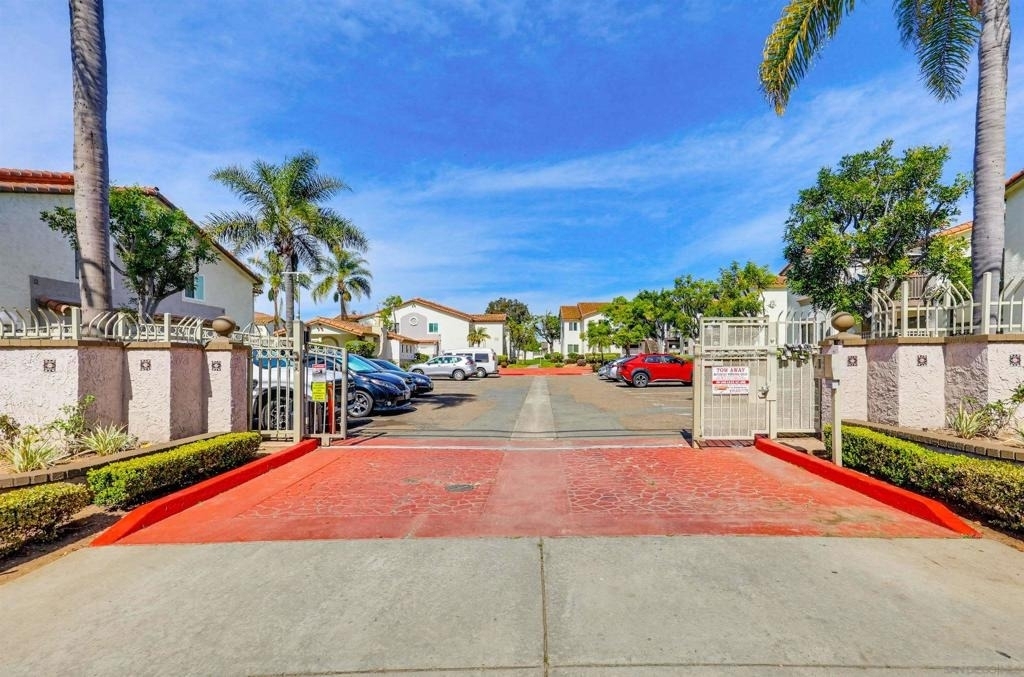 3572 Sunset Ln - Photo 32