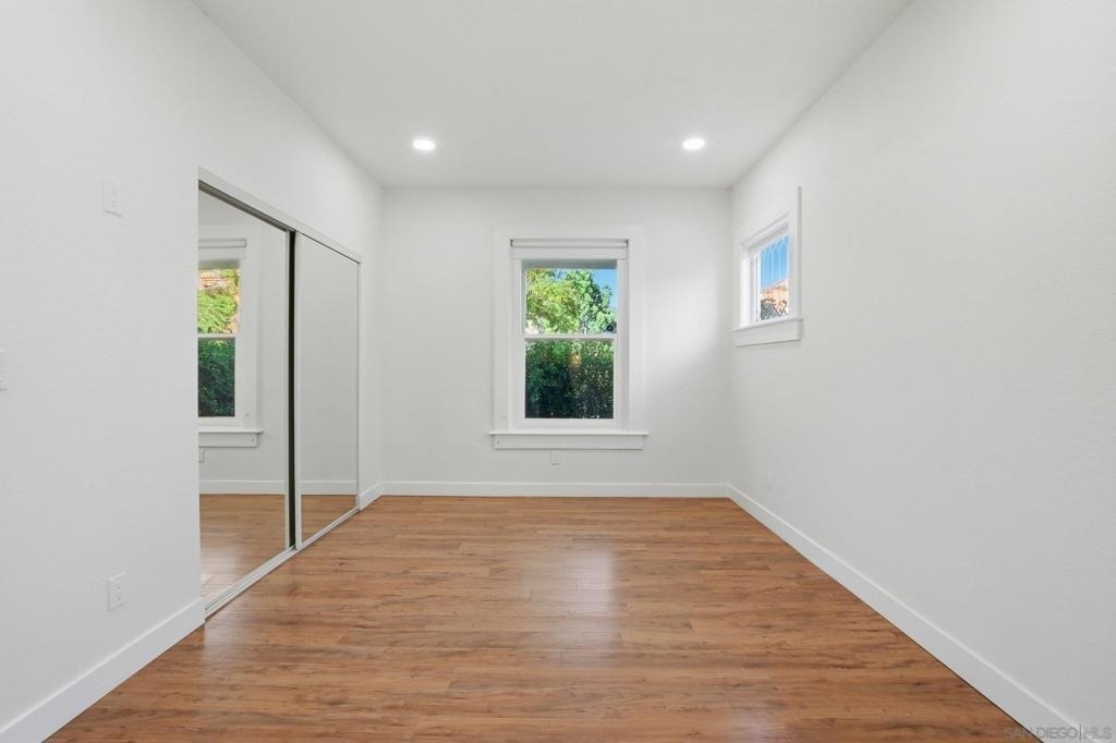 312 Brookes Avenue - Photo 9