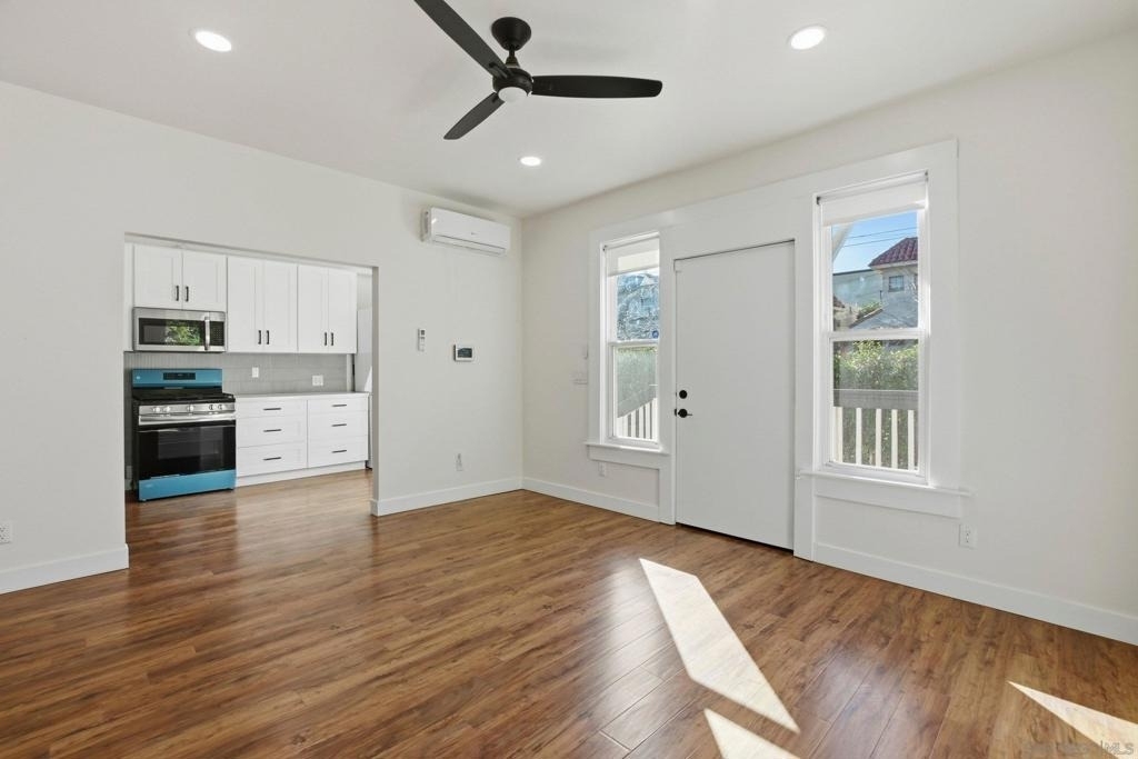 312 Brookes Avenue - Photo 3