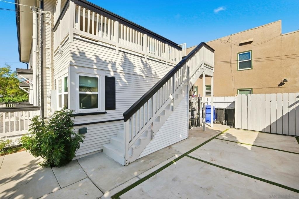 312 Brookes Avenue - Photo 1