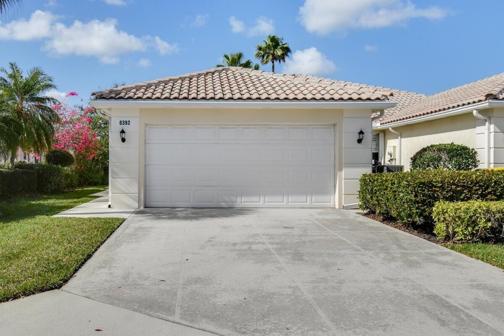 8392 Se Paurotis Lane - Photo 0