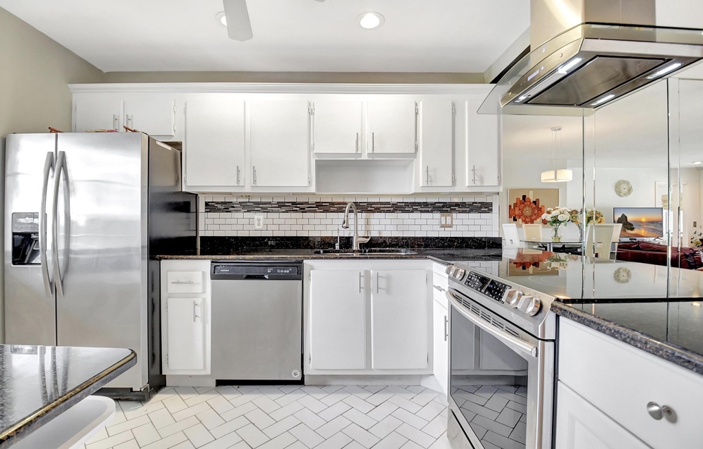 4070 Tivoli Court - Photo 4