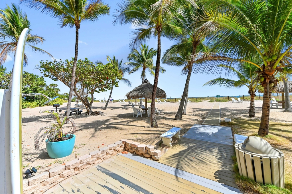 710 N Ocean Boulevard - Photo 38