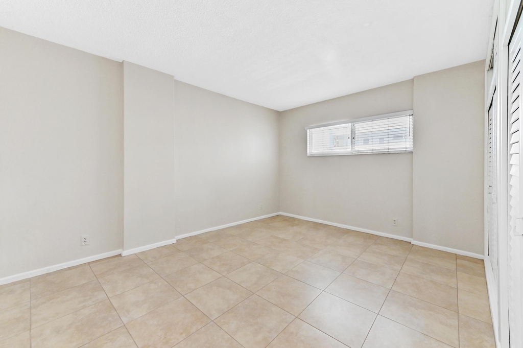 710 N Ocean Boulevard - Photo 19