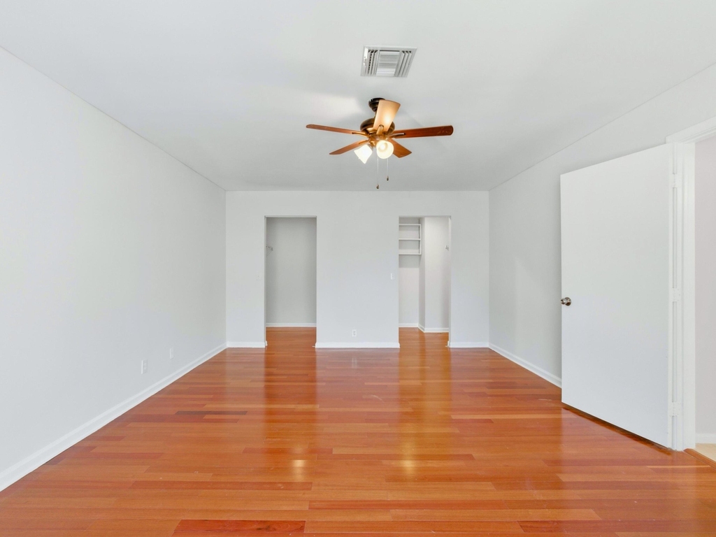 1235 Sussex Street - Photo 35