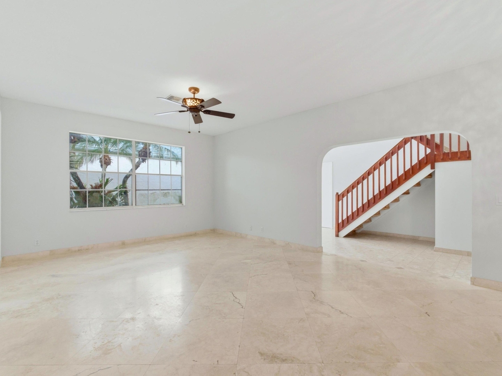 1235 Sussex Street - Photo 7