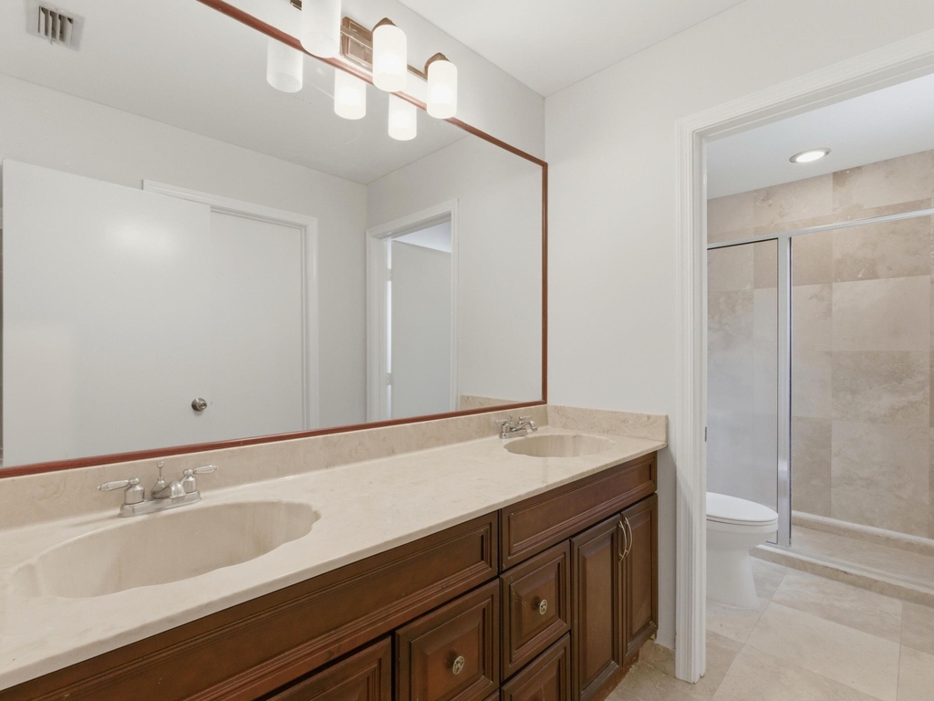 1235 Sussex Street - Photo 39