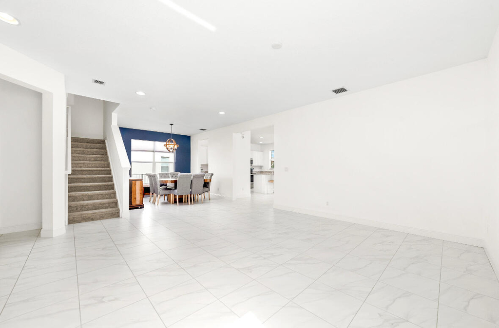 2011 Nw Cataluna Circle - Photo 4