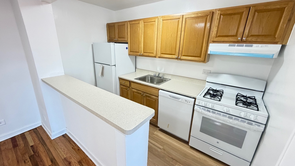 66-25 103rd Street - Photo 7