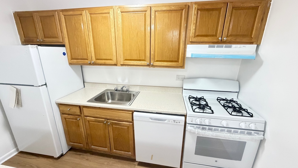 66-25 103rd Street - Photo 5