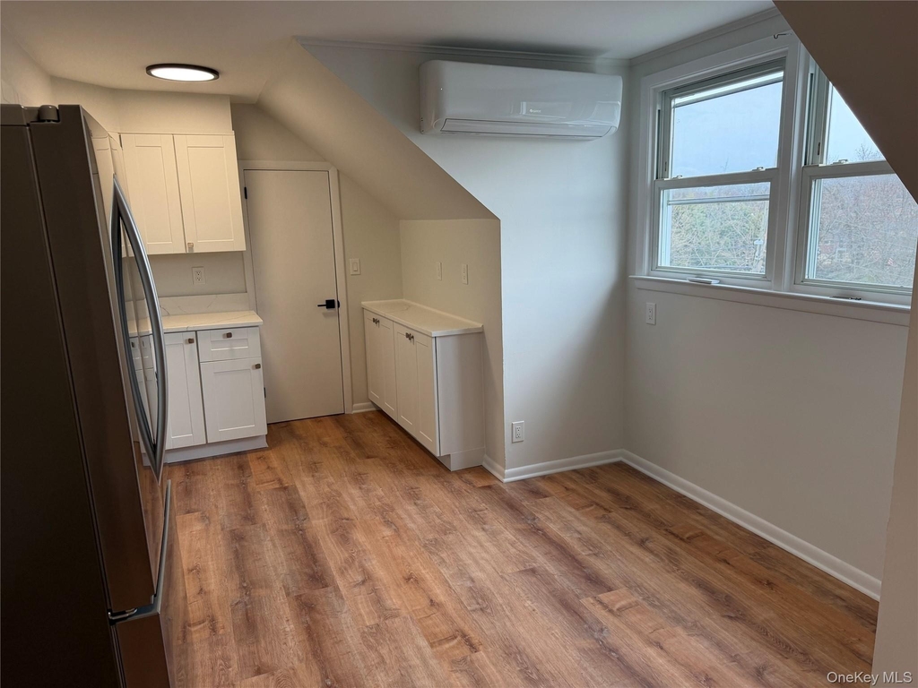 505 Rockland Avenue - Photo 2