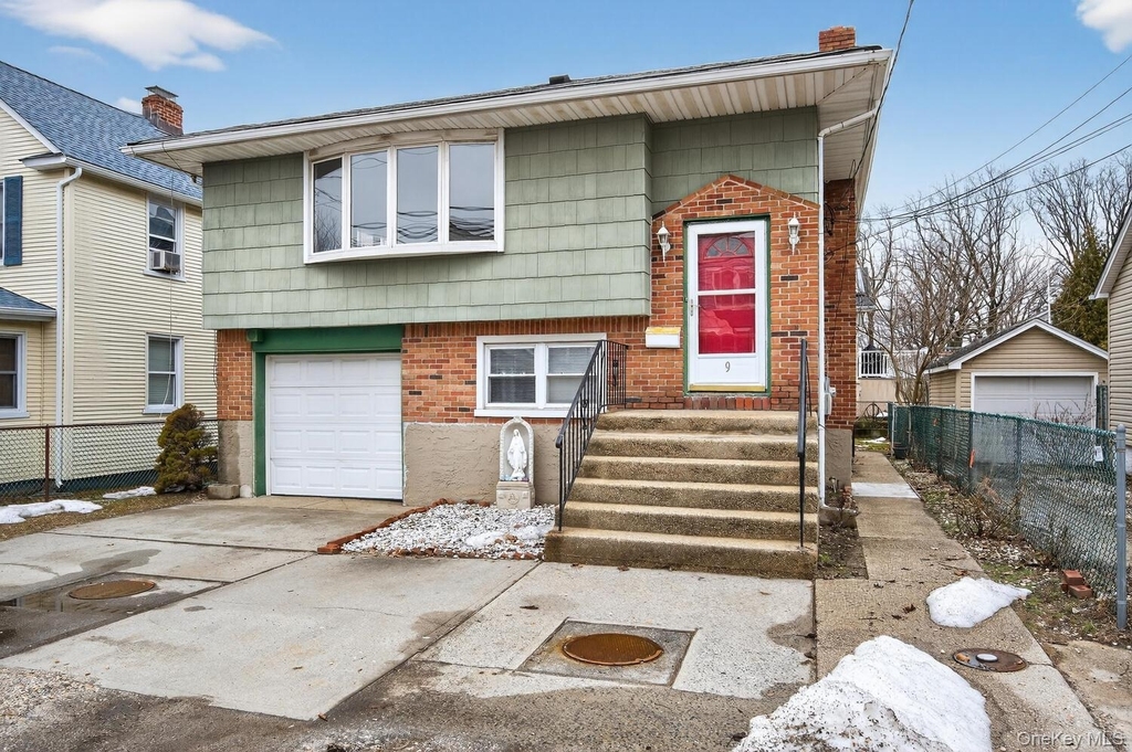 9 Bay Beach Avenue - Photo 1