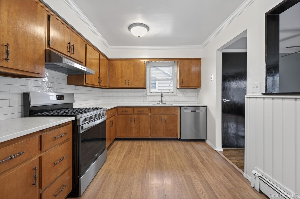 9 Bay Beach Avenue - Photo 8