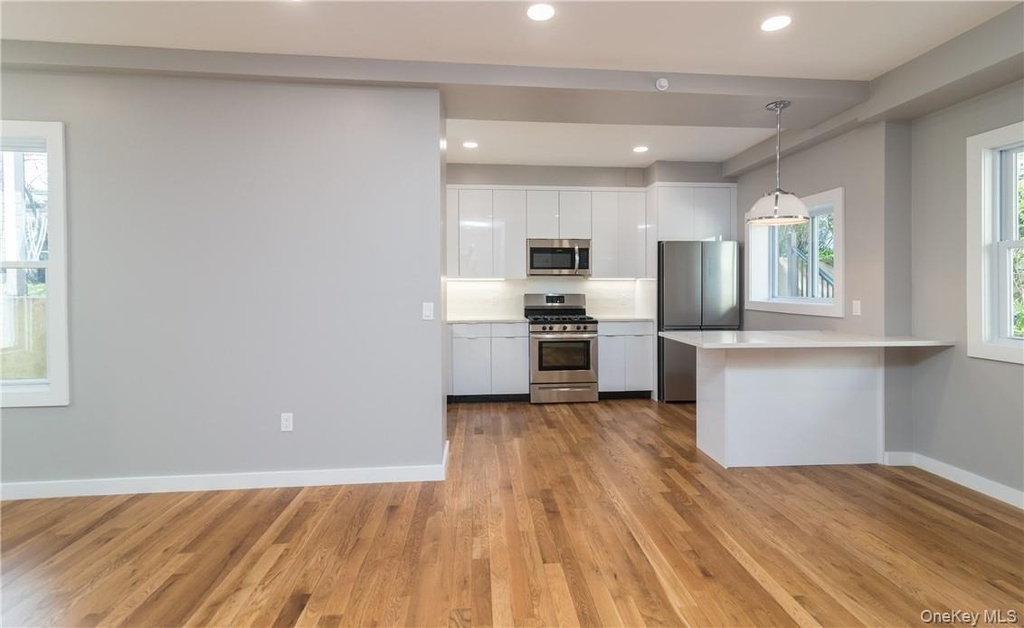 86 Main Street - Photo 12