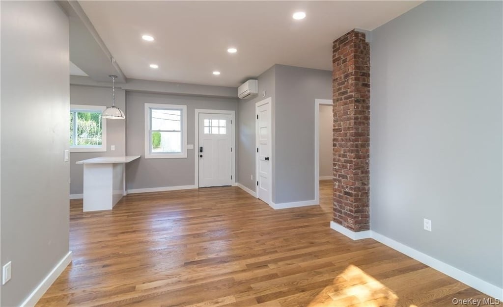 86 Main Street - Photo 1