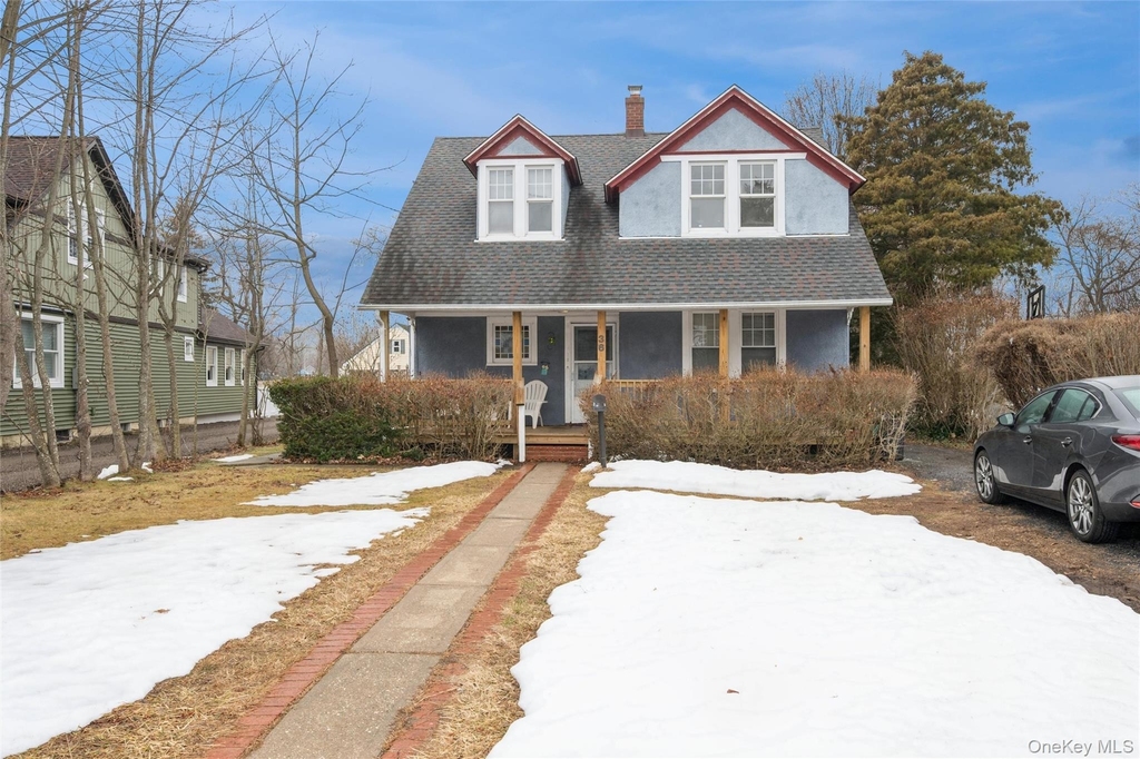 36 Tyler Avenue - Photo 1
