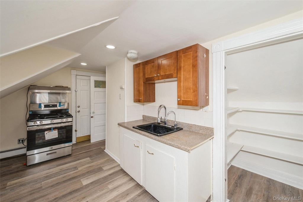 36 Tyler Avenue - Photo 4
