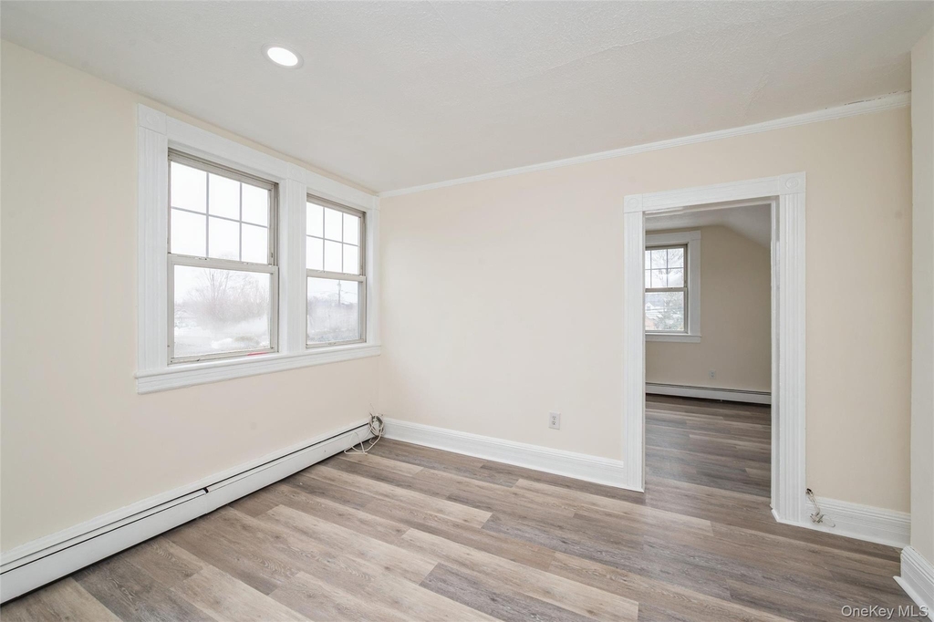 36 Tyler Avenue - Photo 11