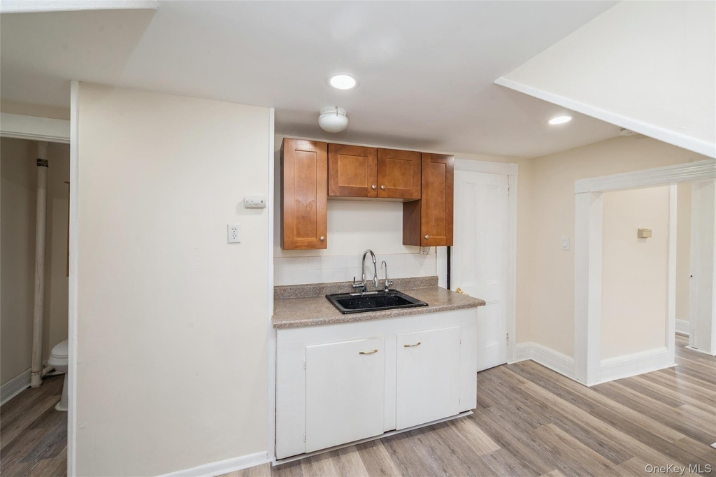 36 Tyler Avenue - Photo 7