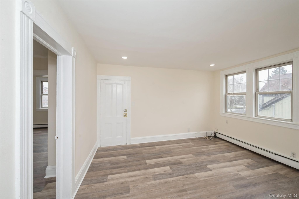 36 Tyler Avenue - Photo 3