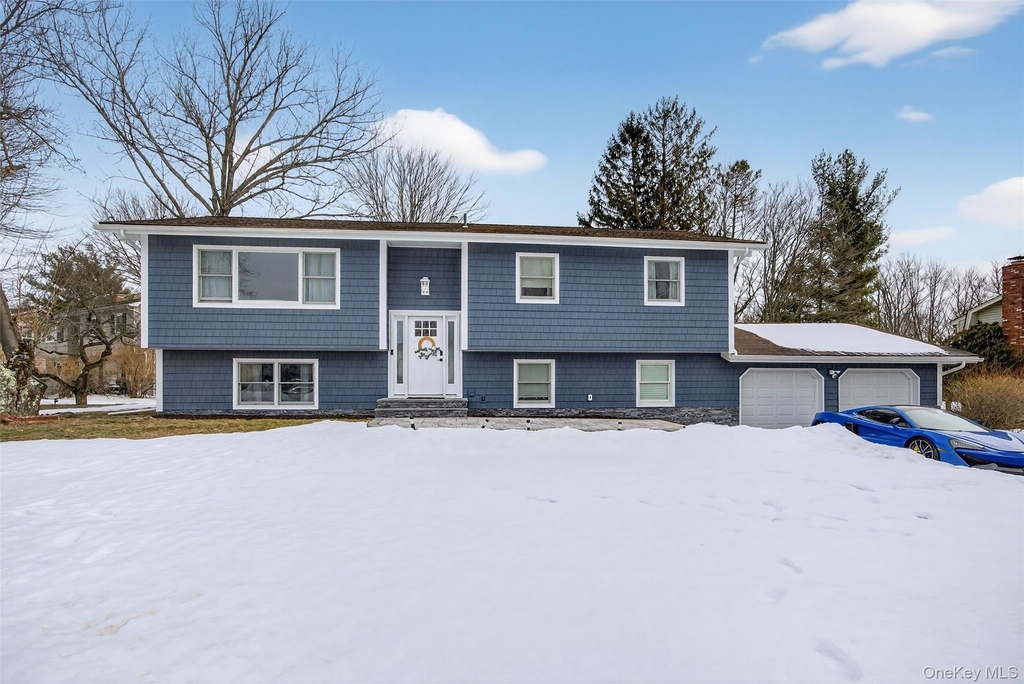 4 Millard Circle - Photo 0
