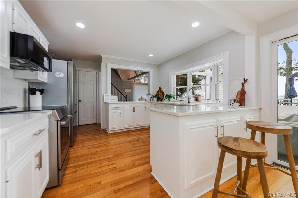 100 W Shore Drive - Photo 19