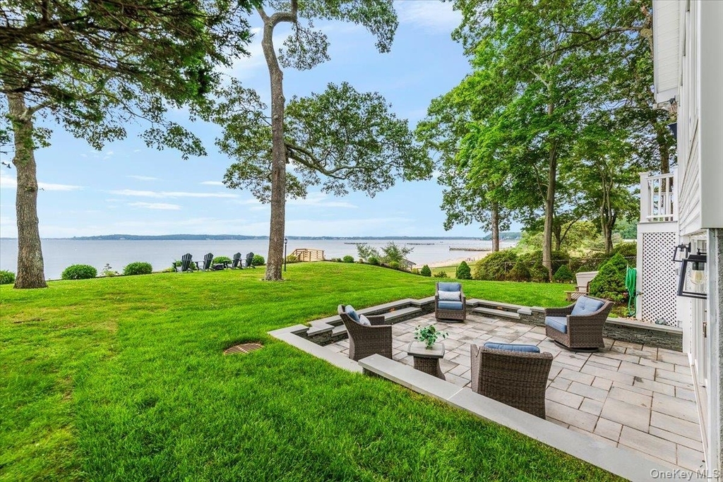 100 W Shore Drive - Photo 3