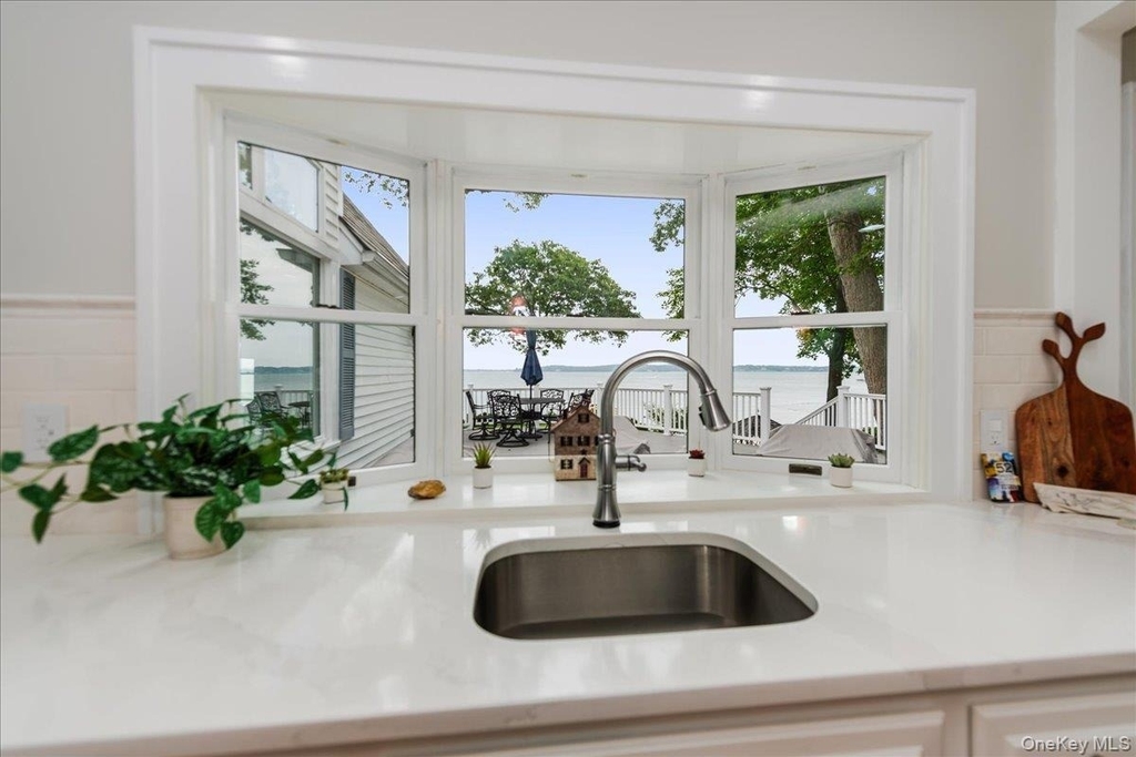 100 W Shore Drive - Photo 21