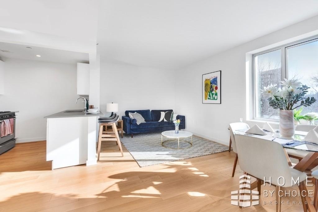 65-70 Austin Street - Photo 1