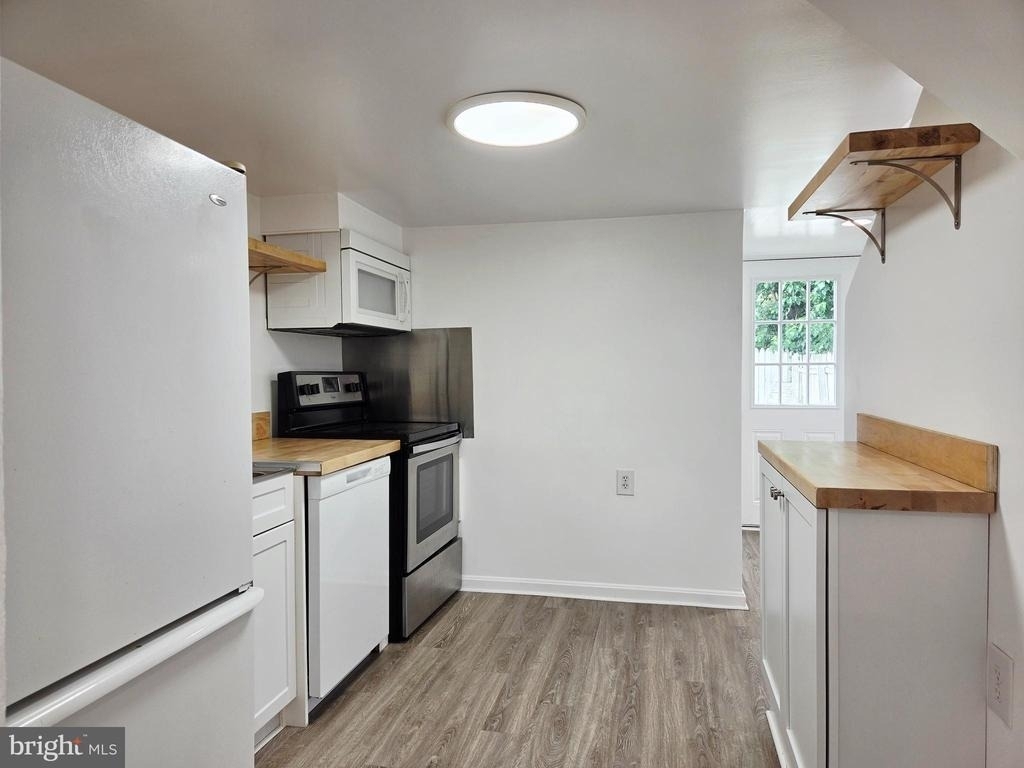 233 Kern Street - Photo 4